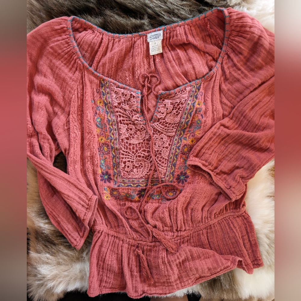 Boho embroidered 3/4 sleeve top
